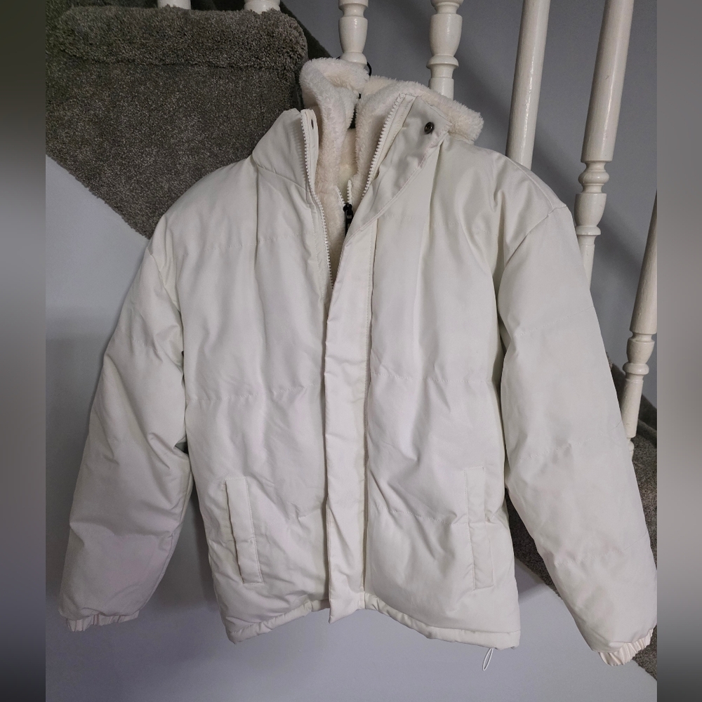 White Puffer Jacket with Sherpa Lining